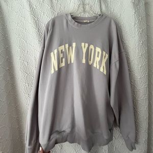 Brandy Melville Oversized New York Sweatshirt